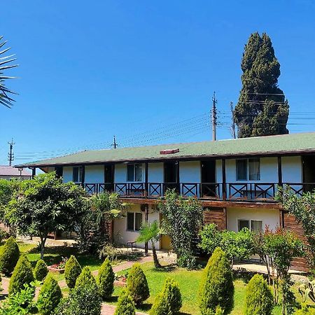 Guest House Alashara Pizunda Bagian luar foto